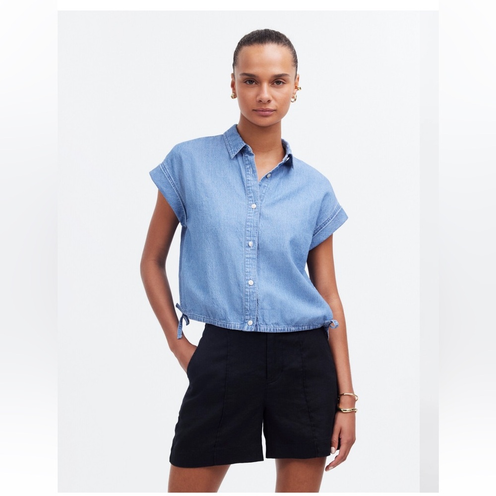 Madewell Classic Blue Denim cropped button down short sleeve blouse